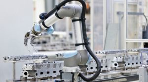 A B2B guide to robotics CNC machining: aluminum, titanium, stainless, PEEK parts, tolerances to ±0.005 mm, no MOQ, and fast iteration for robot prototypes.
